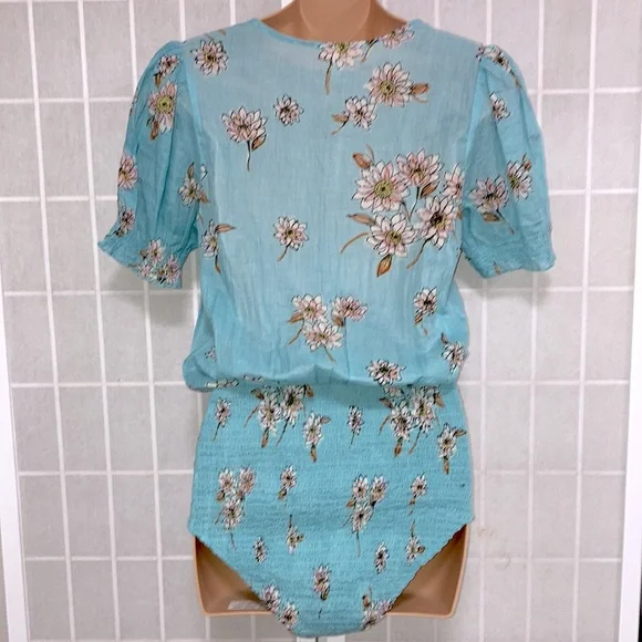 Intimately by FREE PEOPLE Floral Print Babyblue Short Sleeve Bodysuit Blouse S - Picture 8 of 12